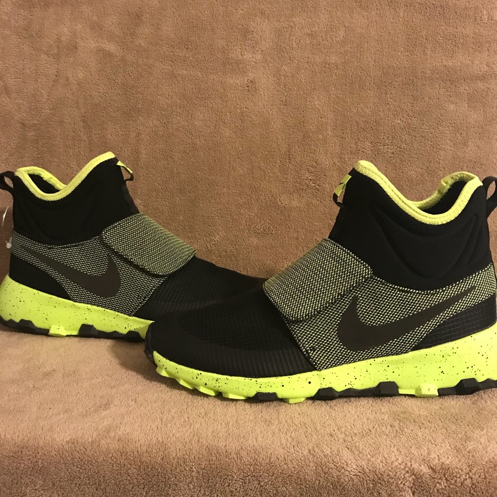 Nike Roshe Mid Winter Stamina (GS)